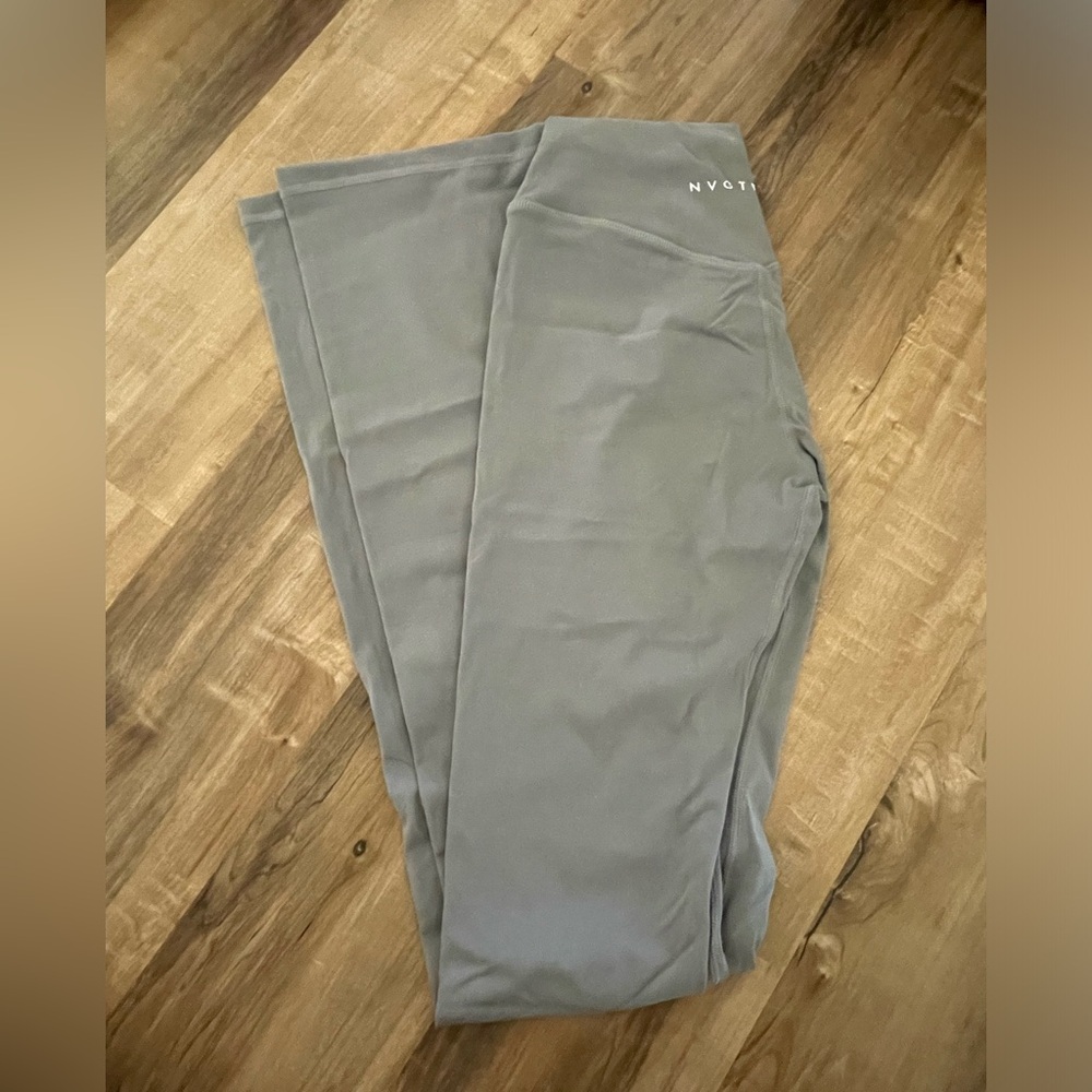 NVGTN Flare Leggings- CHARCOAL size M